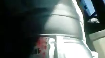 انتقمت الشقراء بهدوء من الرجل غير المخلص ، وتركت صديقه جديد افلام السكس العربي يمارس الجنس معها في كلتا الثقوب.