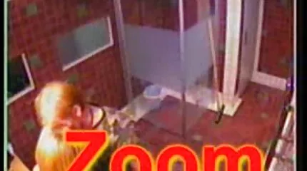 مراقبة إجراءات الحجر الصحي ، مارس الجنس مع صديقته سكس احترافي مترجم جديد في التعتيم وترك السائل المنوي يدخلها.