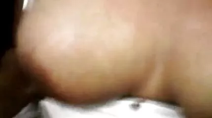 محاولة على كرة سكسي اجنبي مترجم جديد تنس الطاولة إلى كس امرأة سمراء ساخنة ومارس الجنس في كلا الثقوب