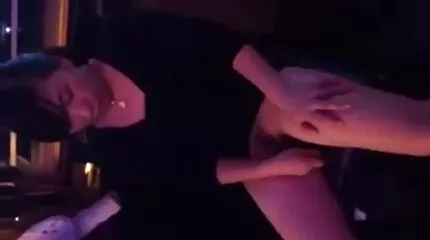 أطلق Tolstokhuy Negro كالي روز بالتناوب في دائرة سكس عربي جديد سكس عربي جديد
