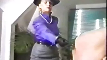 جاء مدير الفندق مفلس لتهدئة قضيب افلام سكس مصرية جديدة الضيف بالجنس