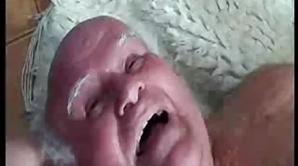 قابلت الفتيات الإسبان وكان لديهن جنس جماعي عربي جديد سكس ساخن.